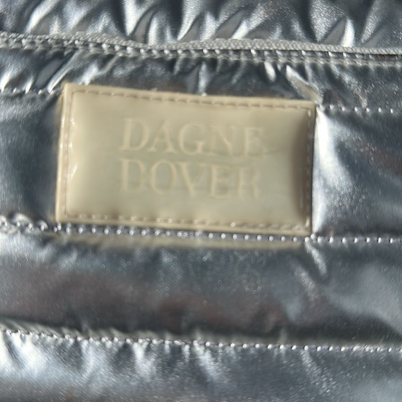 Dagne Dover Micah Crossbody in metallic silver - Picture 4 of 11